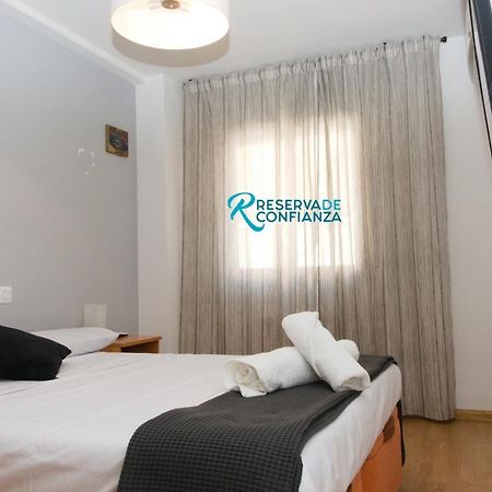 Moderno,Luminoso Con Plaza De Garaje Apartment Madrid Luaran gambar