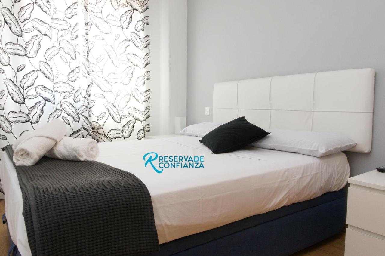 Moderno,Luminoso Con Plaza De Garaje Apartment Madrid Luaran gambar